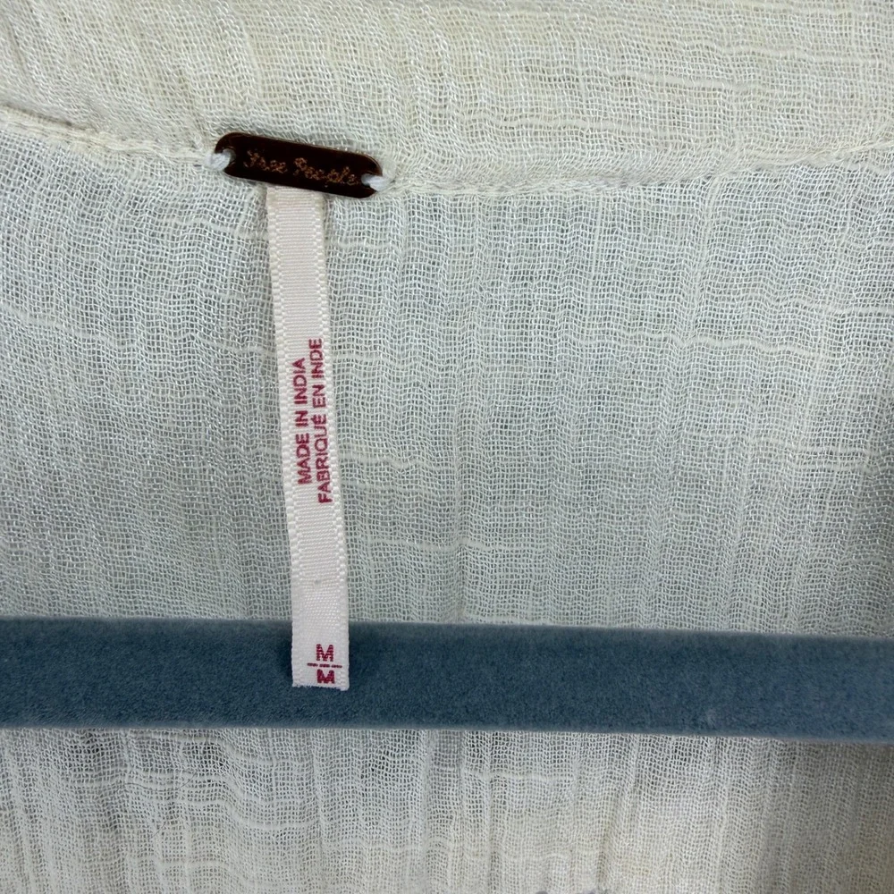 Free People Peplum Top Women Medium Cream Embroidered Bell Sleeve V-Neck Boho - Picture 8 of 10